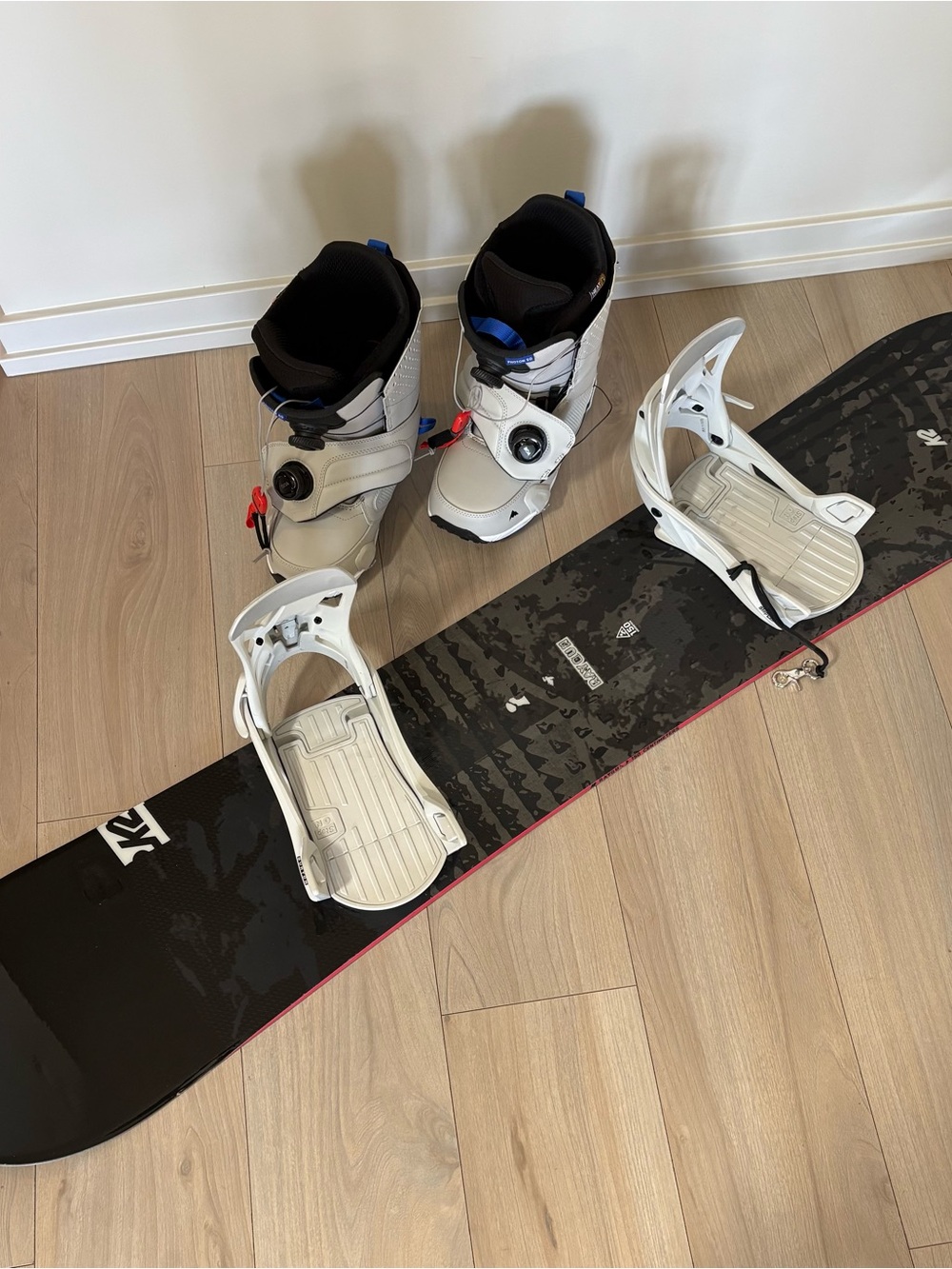 MINT Men’s Burton Step On Boots (9W) & Bindings (M)